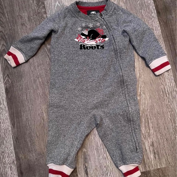 Roots Other - Blue Roots set Size 6-12 months, Grey roots one piece 6-12